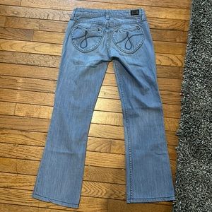 Inseam 26 vintage Juicy Couture heart jeans💗!
